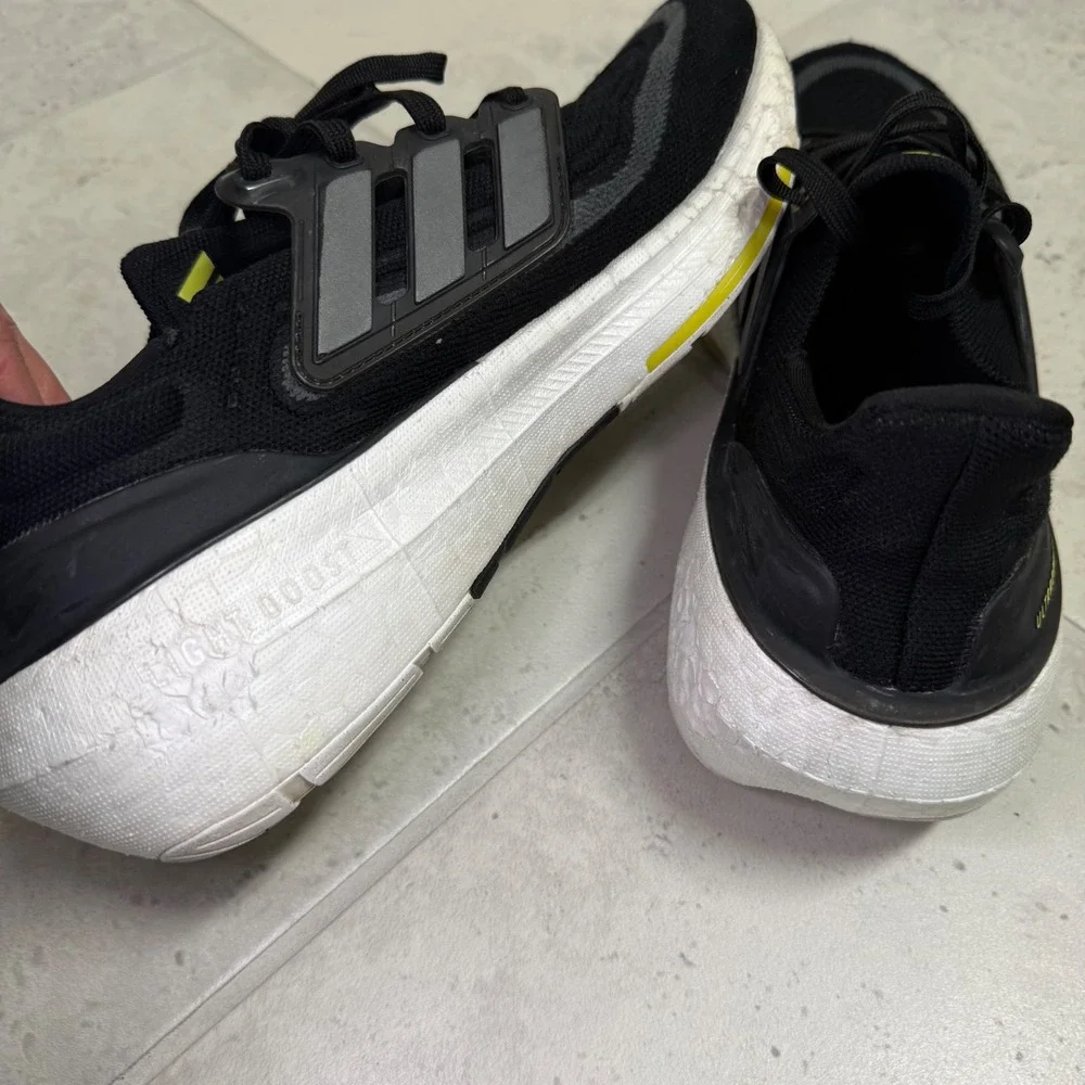 Adidas Ultraboost Light Womens Running Shoes Black Solar Yellow HQ6355 Size 8.5‎